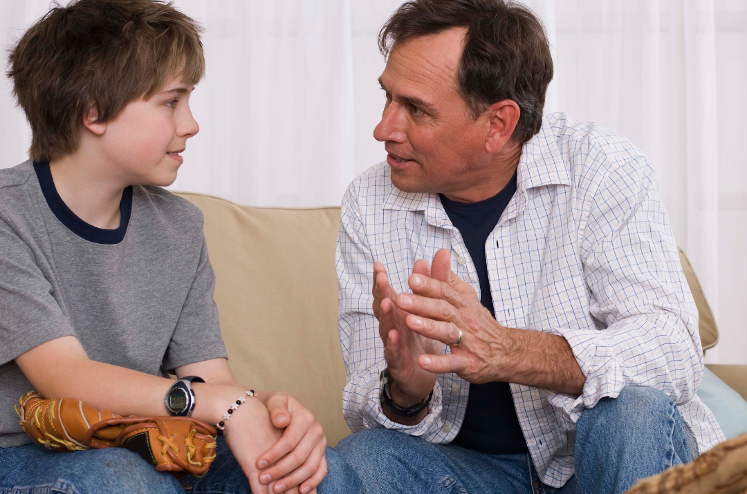 Qué son las conversaciones de fin de año y por que debes tenerlas con tu hijo/a